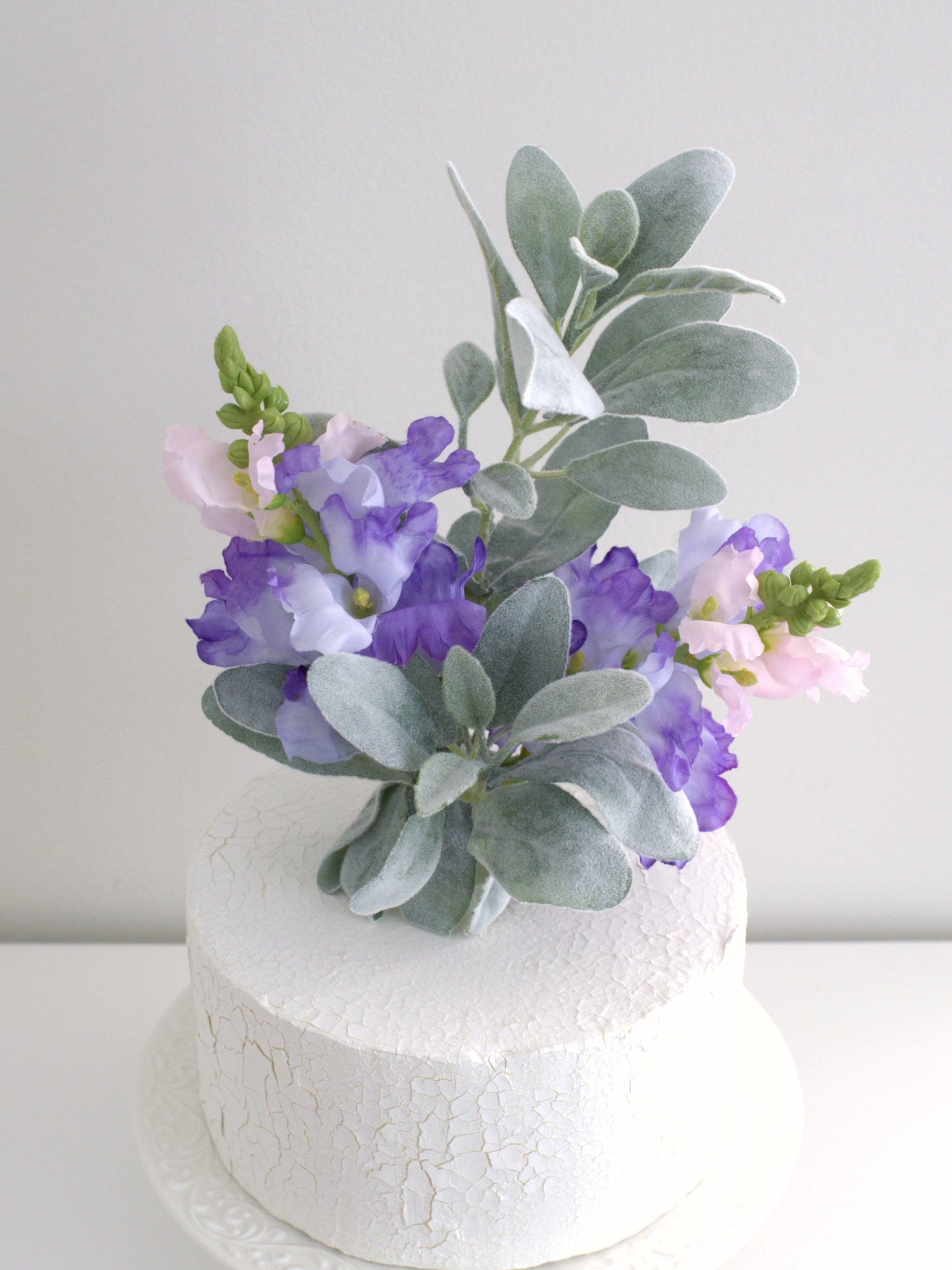 Close-up of the Set of Two Violet Floral Cake Toppers, highlighting the realistic texture and premium quality of the high-quality artificial flowers.